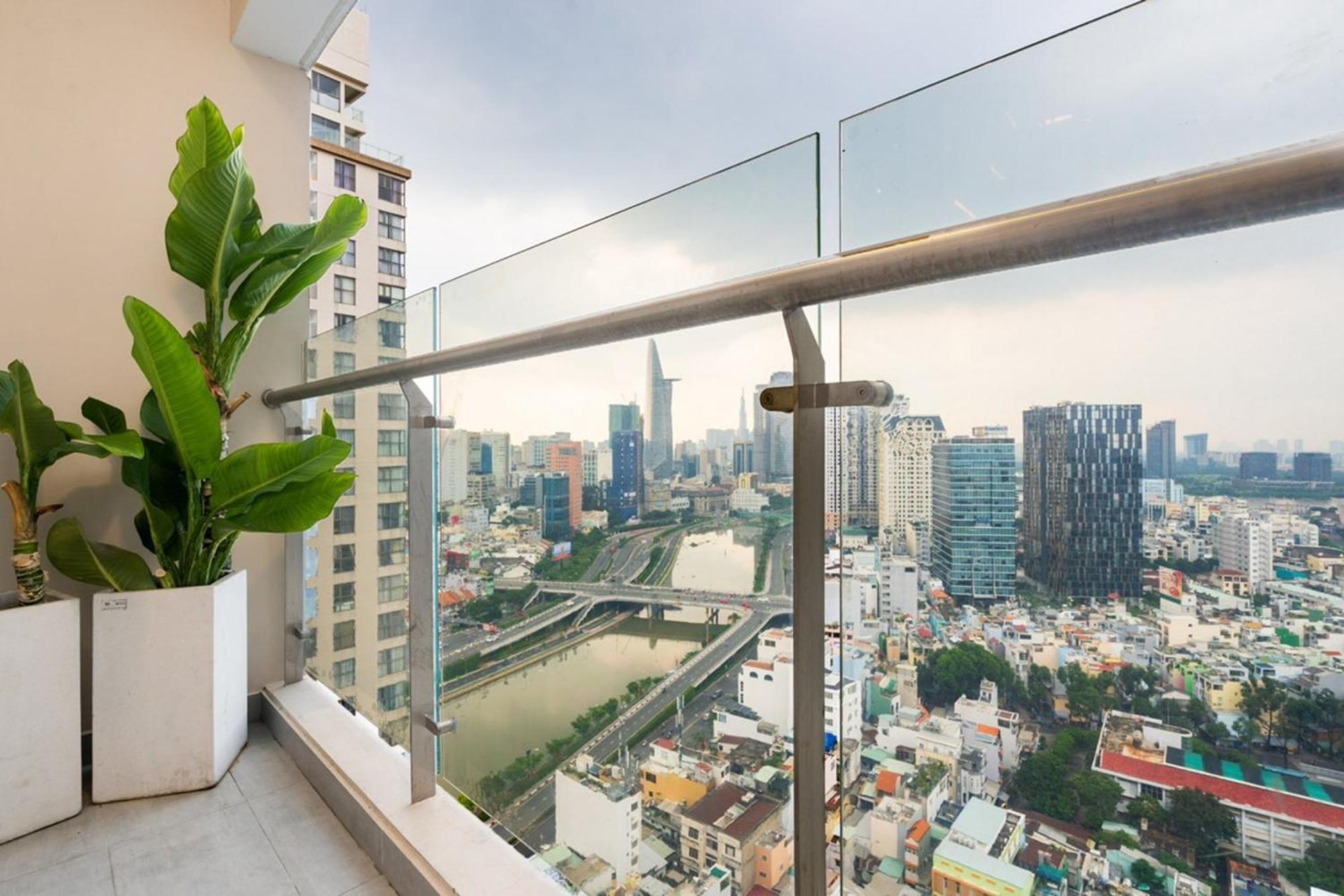 Otis Millennium Saigon Balcony Apartment Ho Chi Minh City Exterior photo